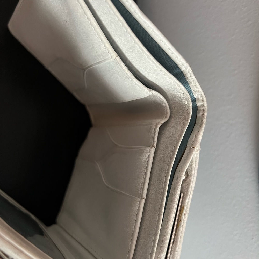 Wallets - Picture 4 of 11